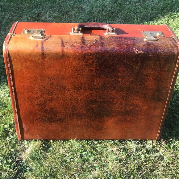 Vintage Eveleigh leather suitcase - Picture 3 of 8